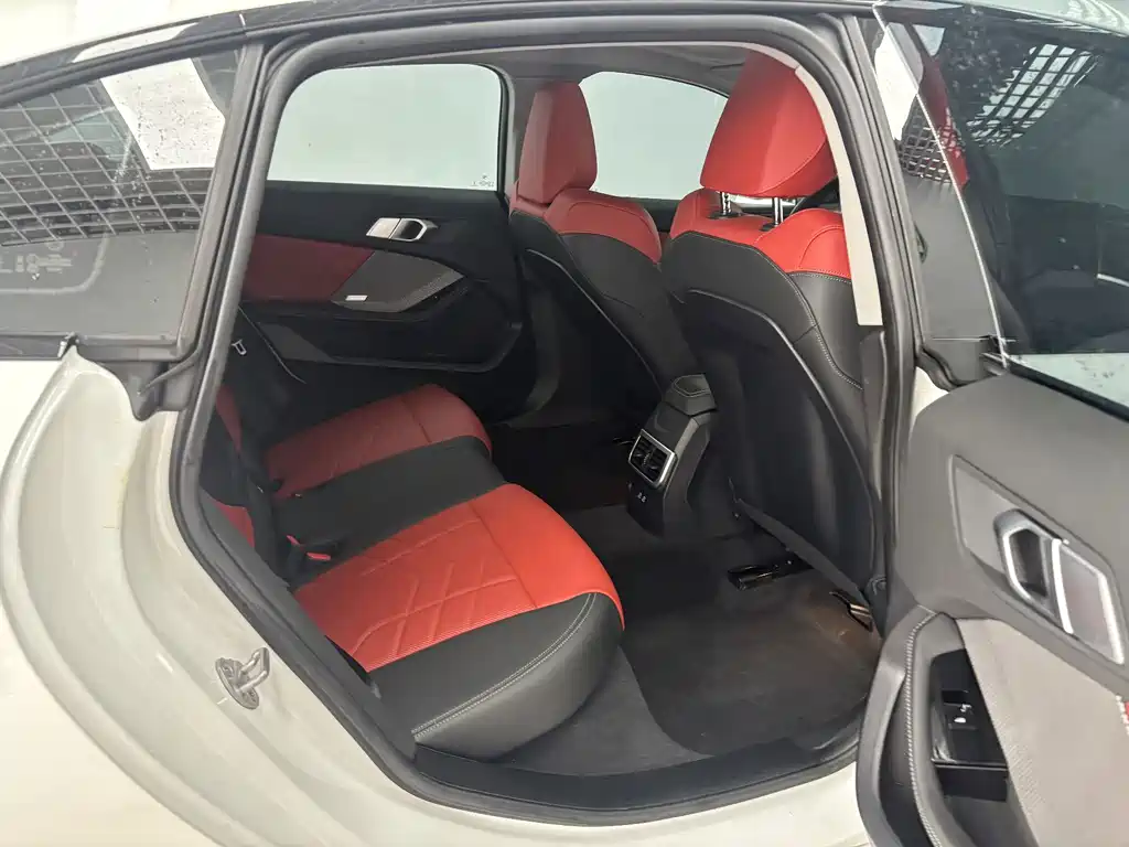 BMW 2 Series — миниатюра 24