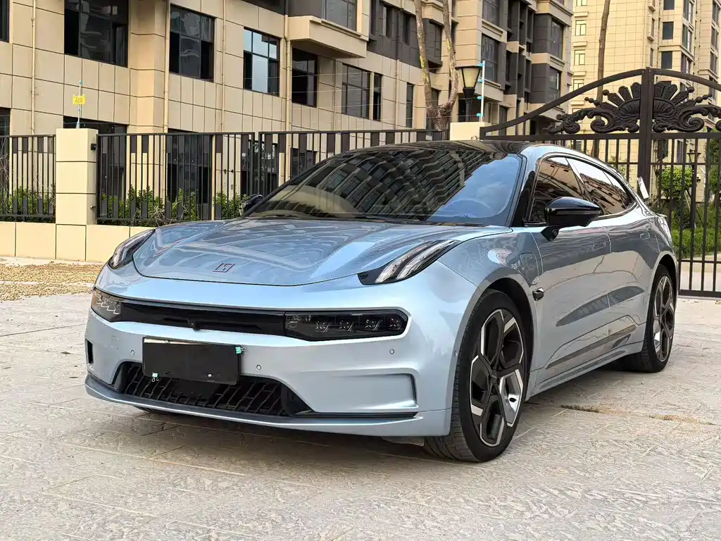 Zeekr 001