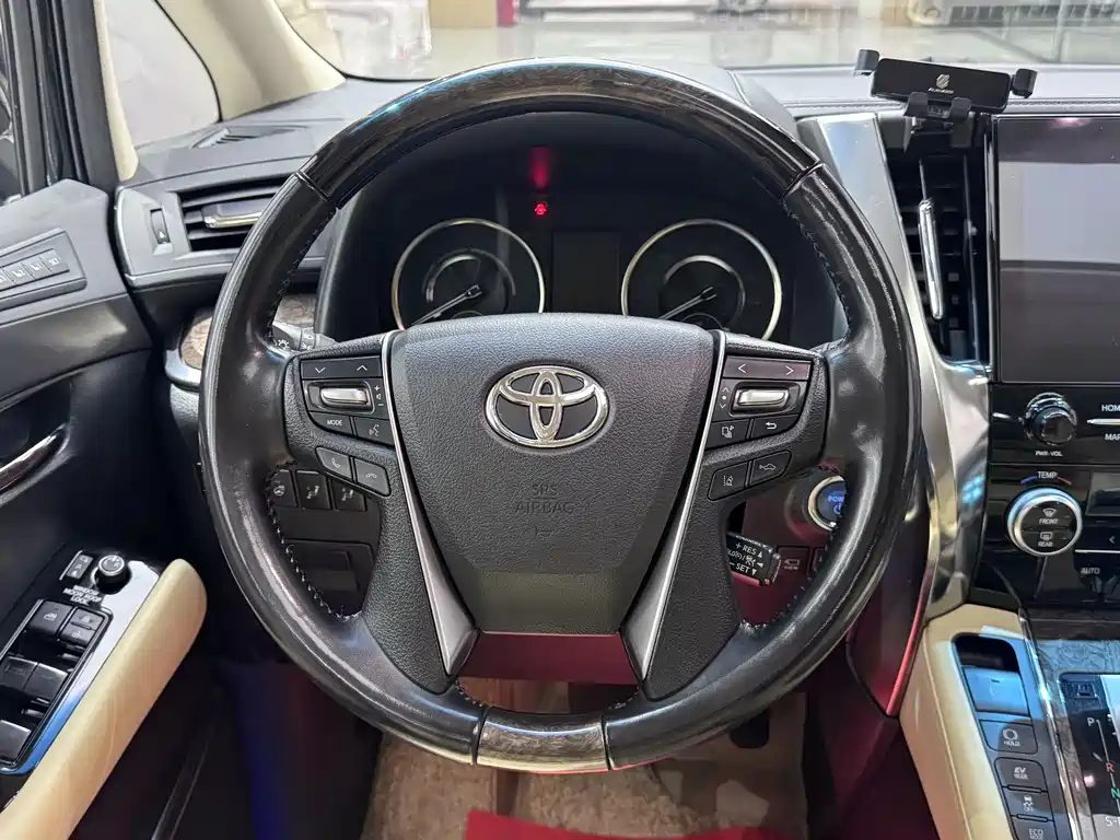 TOYOTA ELFA