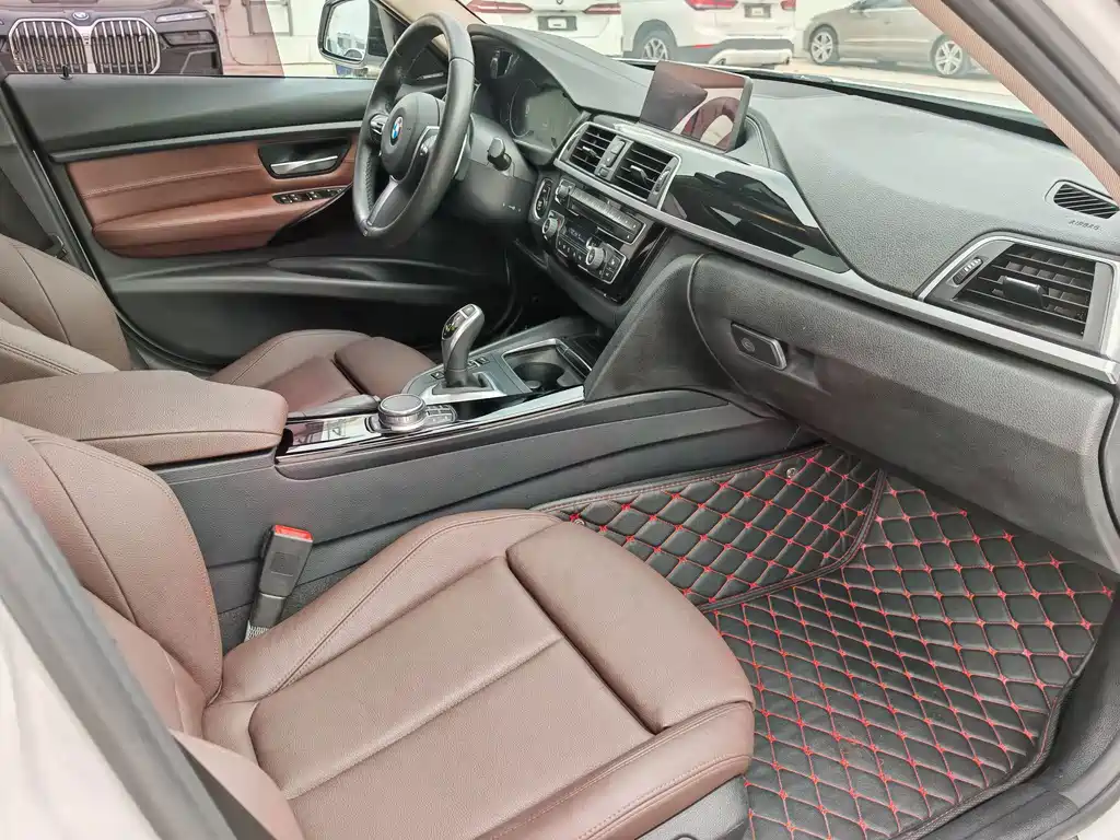 BMW 3 Series — миниатюра 17