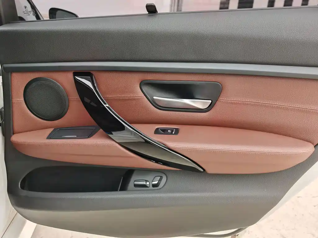 BMW 3 Series — миниатюра 32