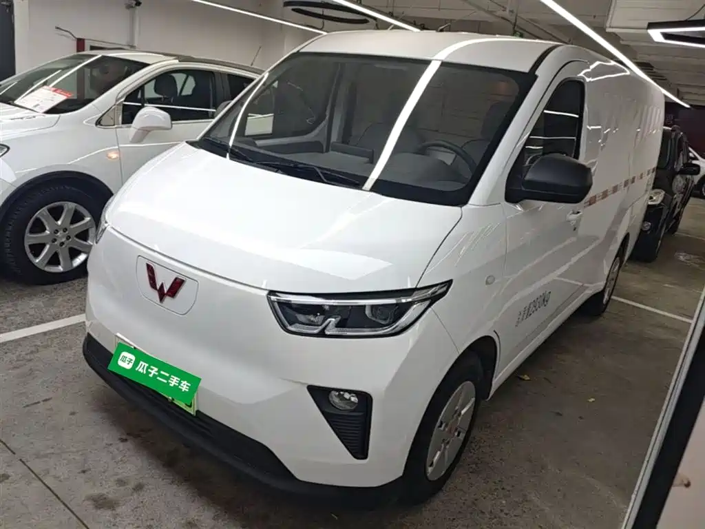 Wuling Yangguang 2024