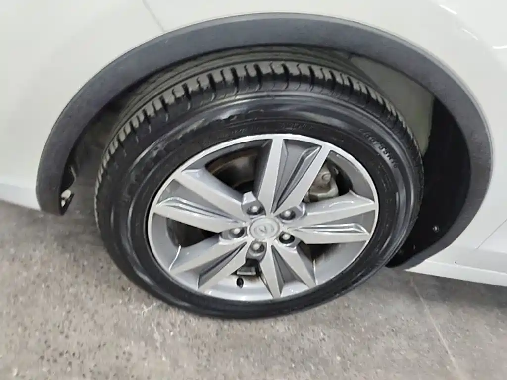 Changan Eado XT — миниатюра 23