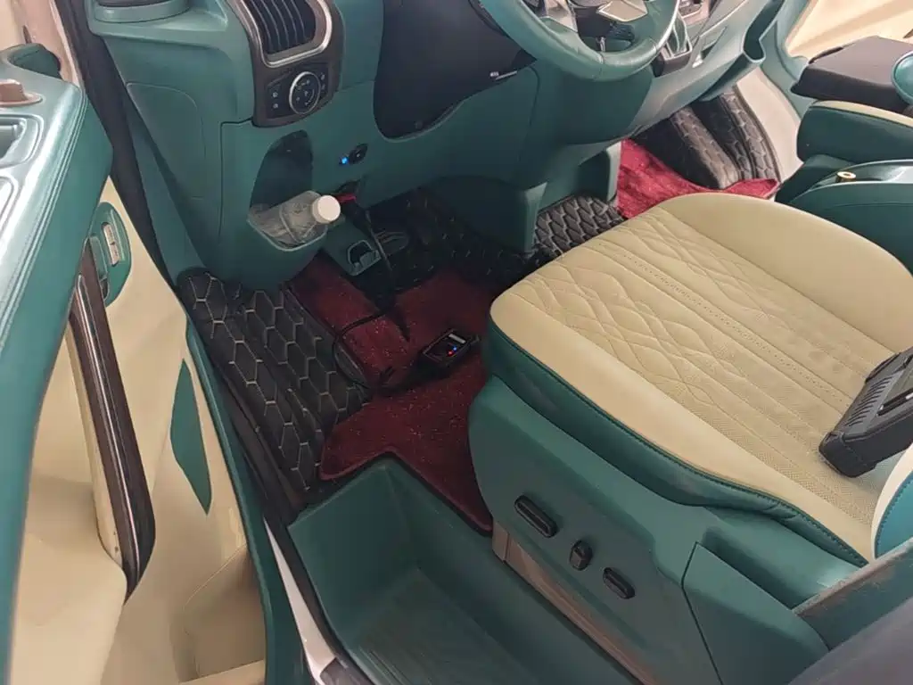 Ford Tourneo — миниатюра 16