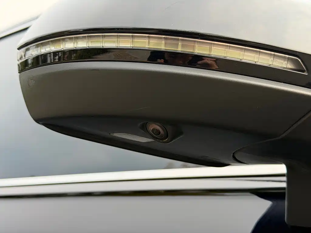 Volkswagen Tiguan L — миниатюра 13