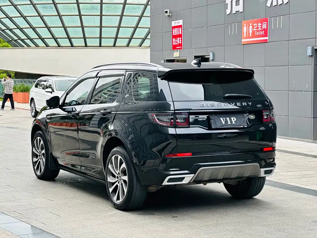 Land Rover Discovery Sport — миниатюра 10