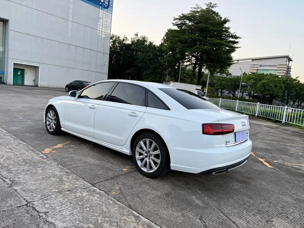 Audi A6L — миниатюра 4
