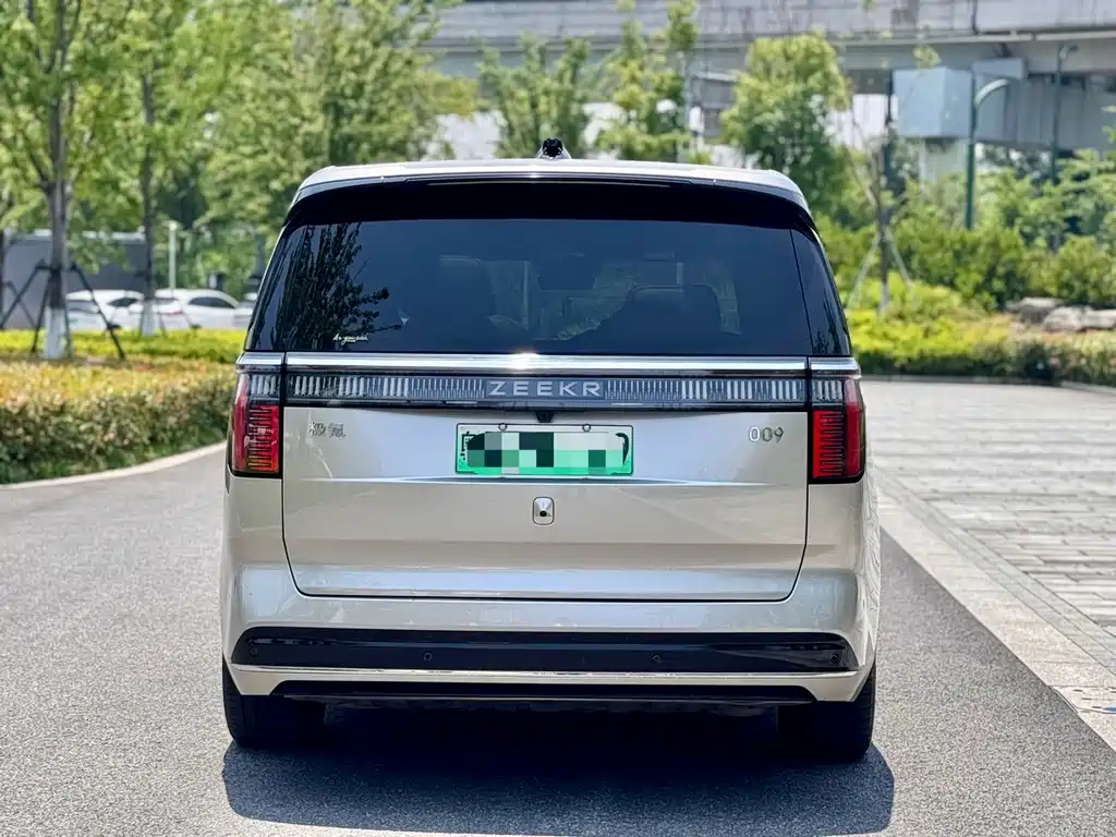ZEEKR EXTREME KRYPTON 009