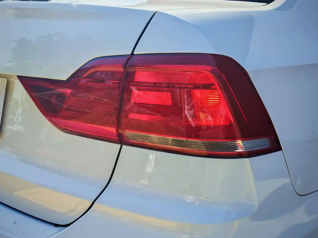 Volkswagen Santana — миниатюра 17