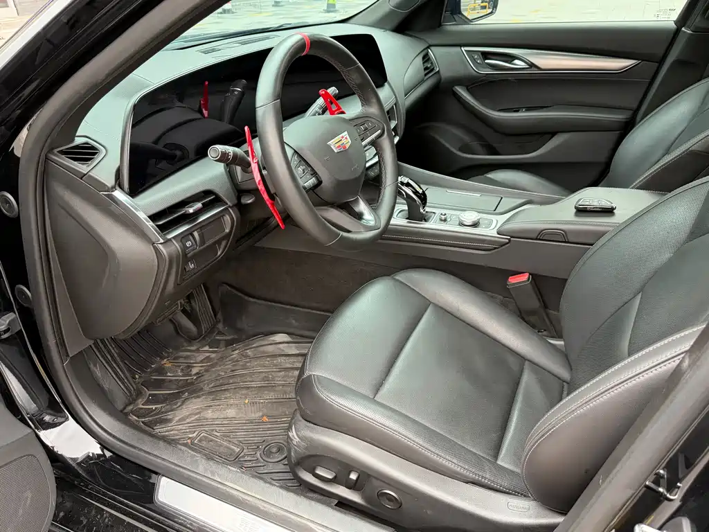 Cadillac CT5 — миниатюра 6
