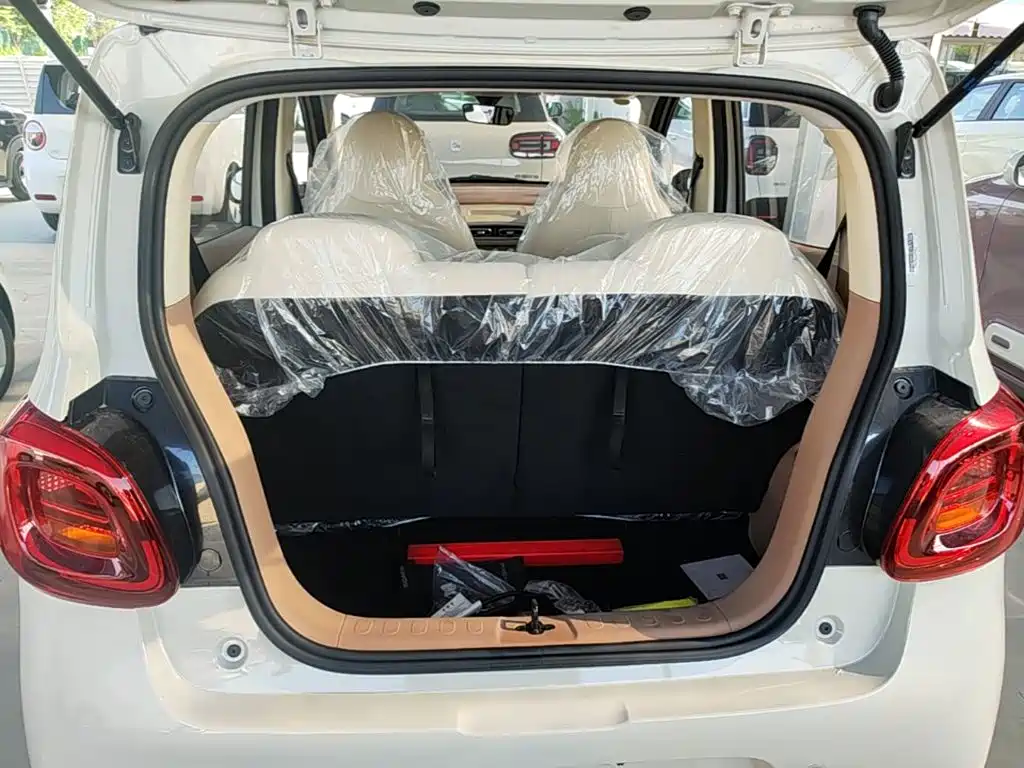 Wuling MINIEV — миниатюра 19