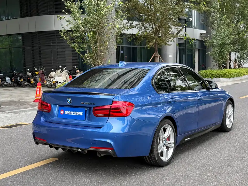BMW 3 Series — миниатюра 19