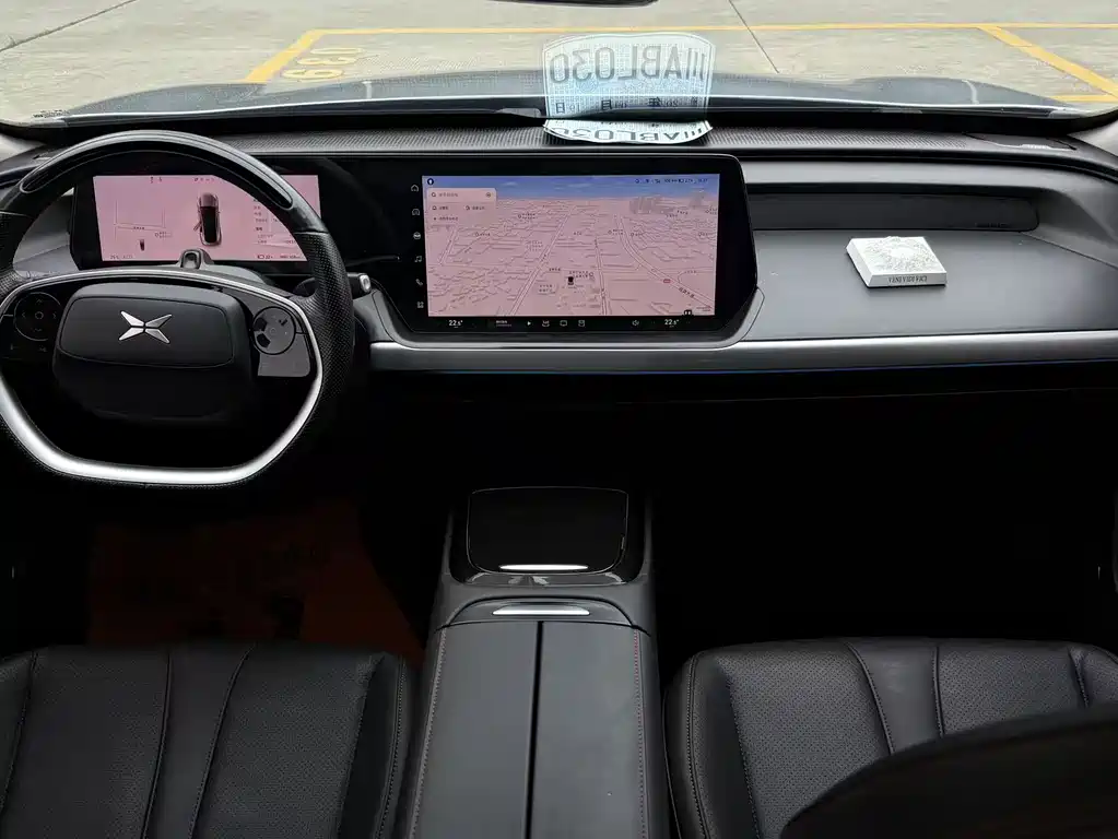 XPeng P7 — миниатюра 8