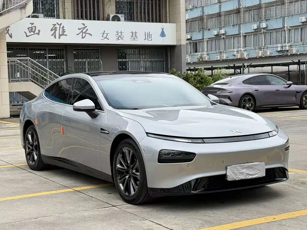 XPeng P7 — миниатюра 3