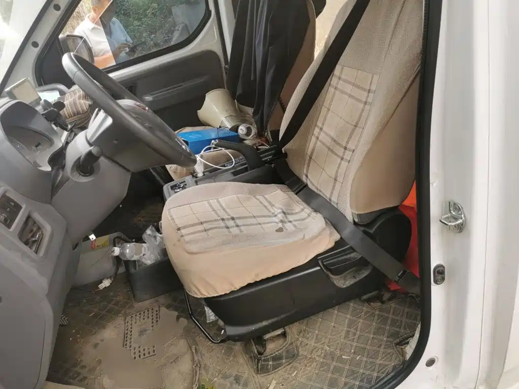 Wuling Yangguang — миниатюра 11