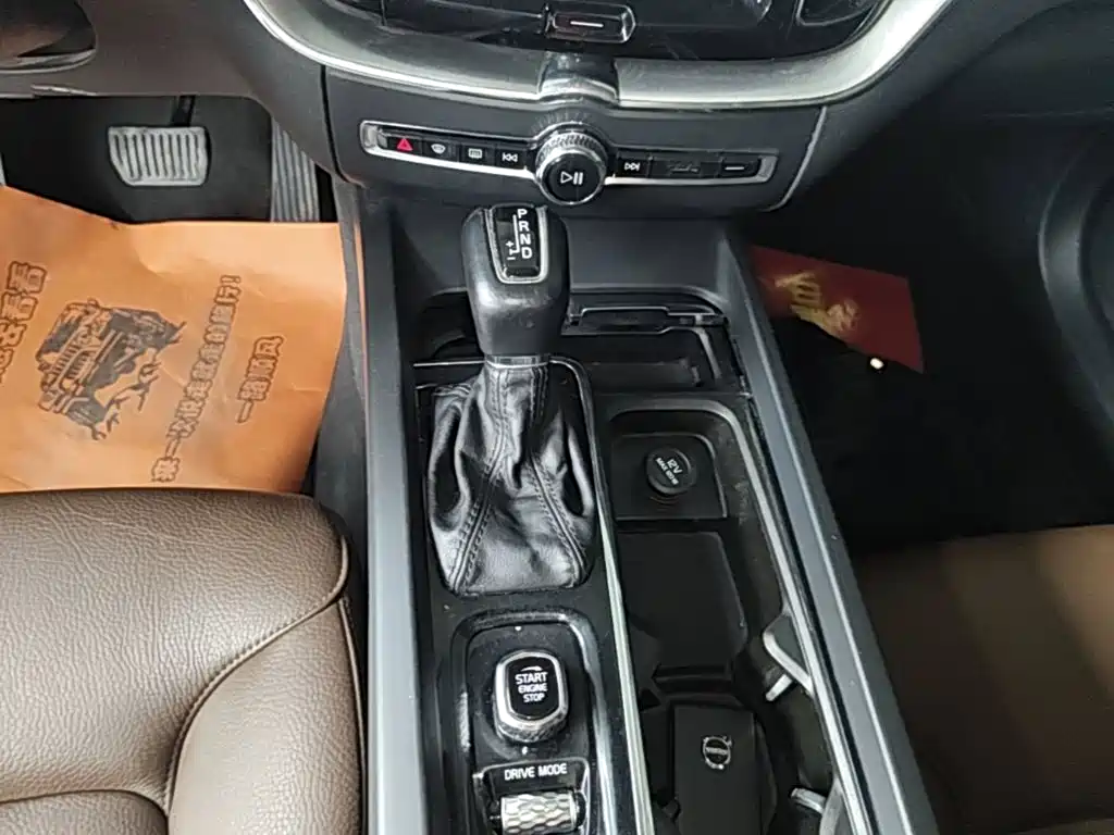 Volvo XC60 — миниатюра 14