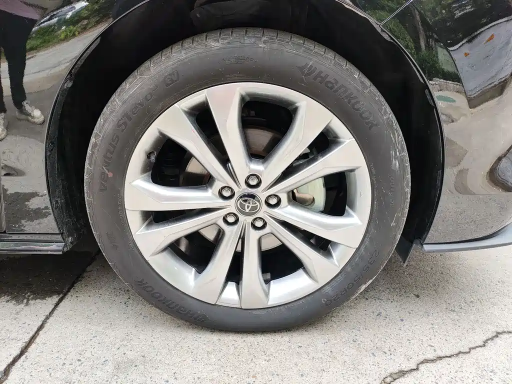 Toyota Sienna — миниатюра 10