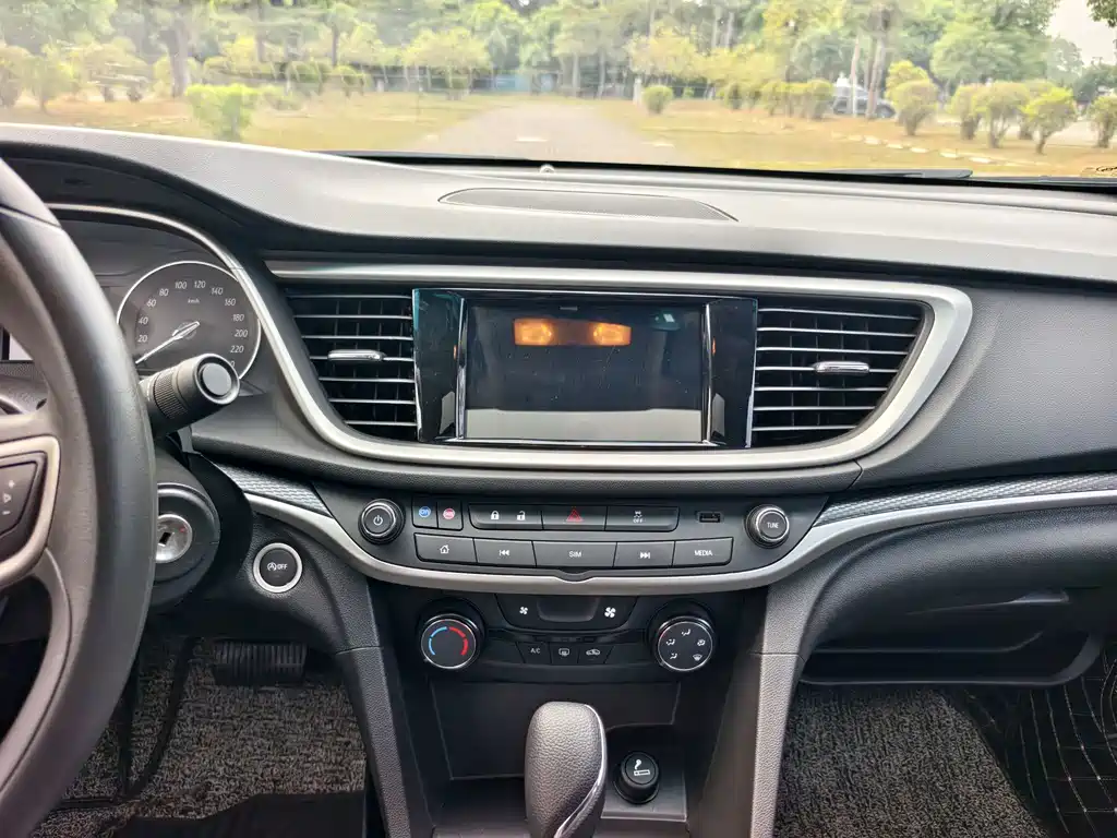 Buick Excelle — миниатюра 8