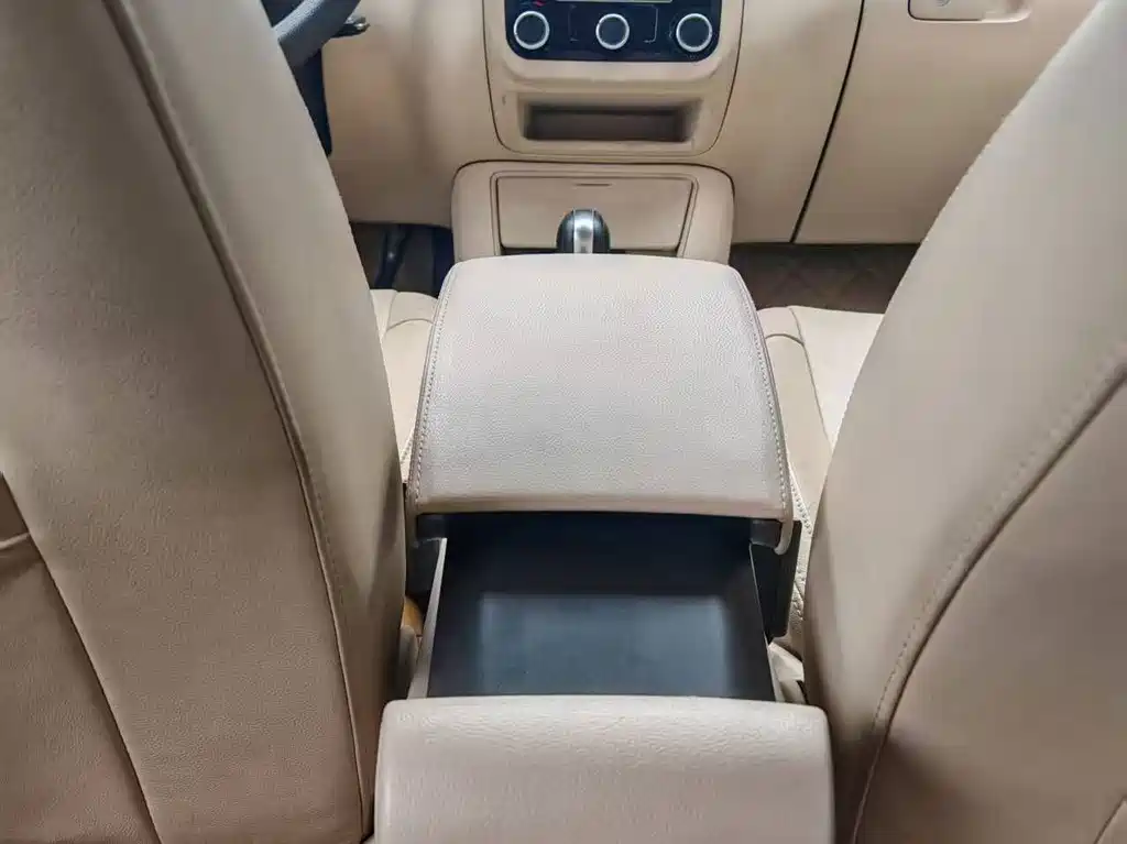 Volkswagen Tiguan — миниатюра 8