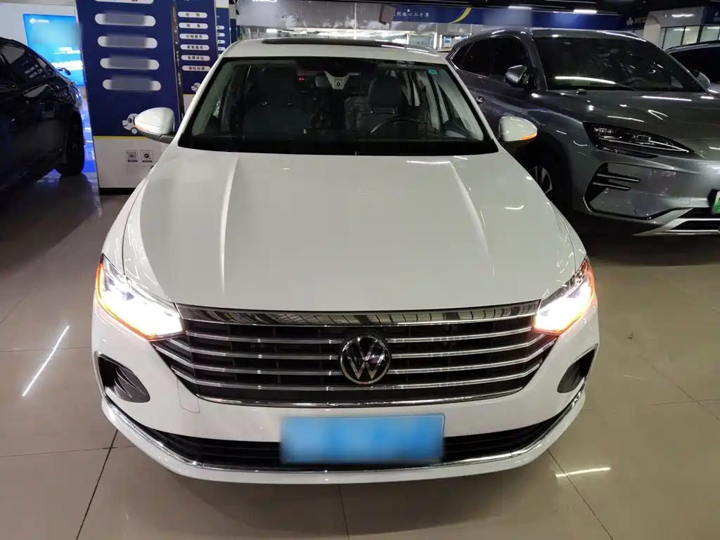 Volkswagen Lavida — миниатюра 3