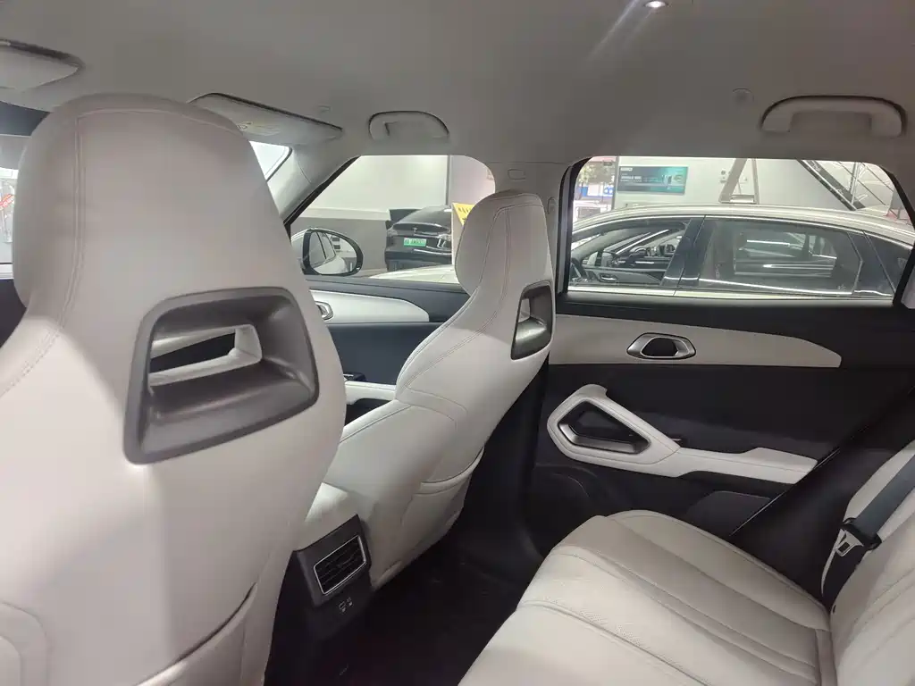 BYD Yuan UP — миниатюра 19