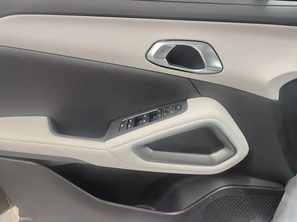BYD Yuan UP — миниатюра 24