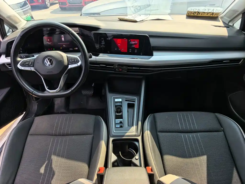 Volkswagen Golf — миниатюра 8