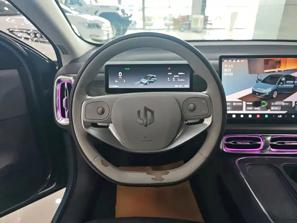 Leapmotor Leapmotor B01 — миниатюра 11