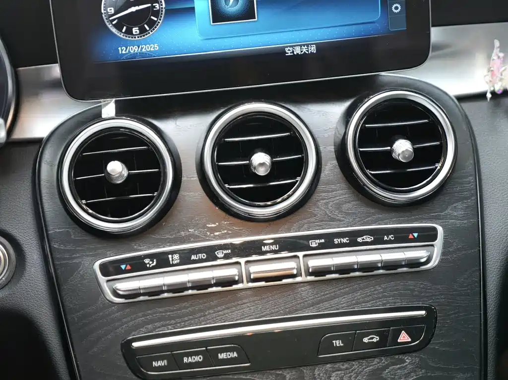 Mercedes-Benz C-Class — миниатюра 20
