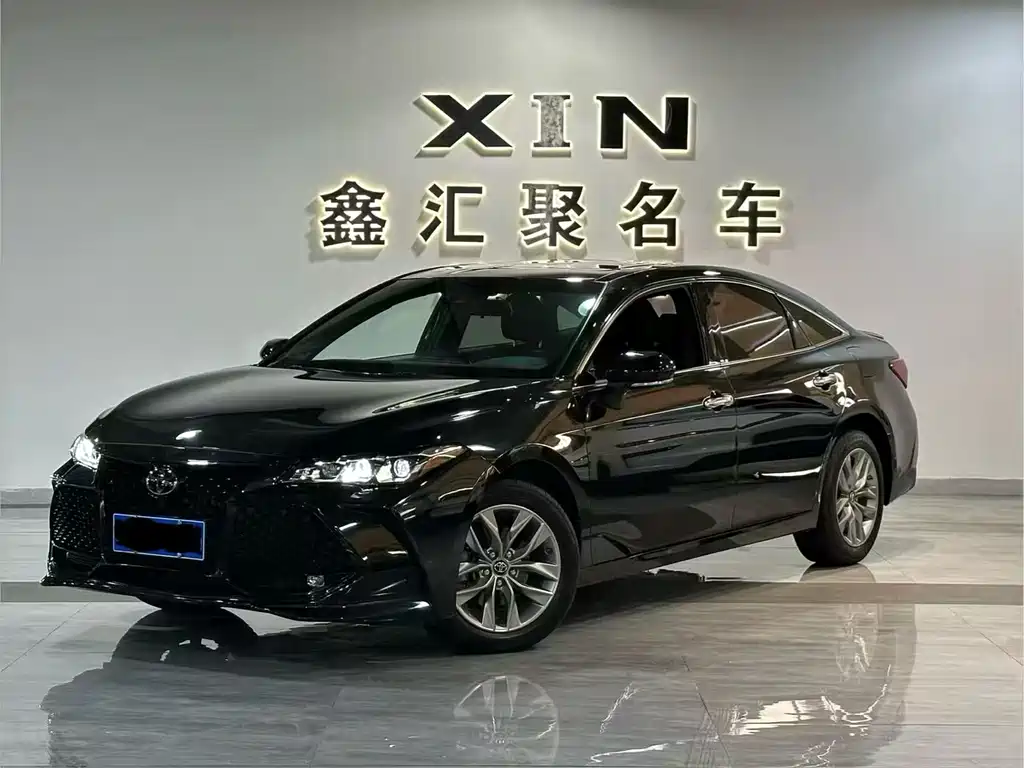 Купить Toyota Avalon