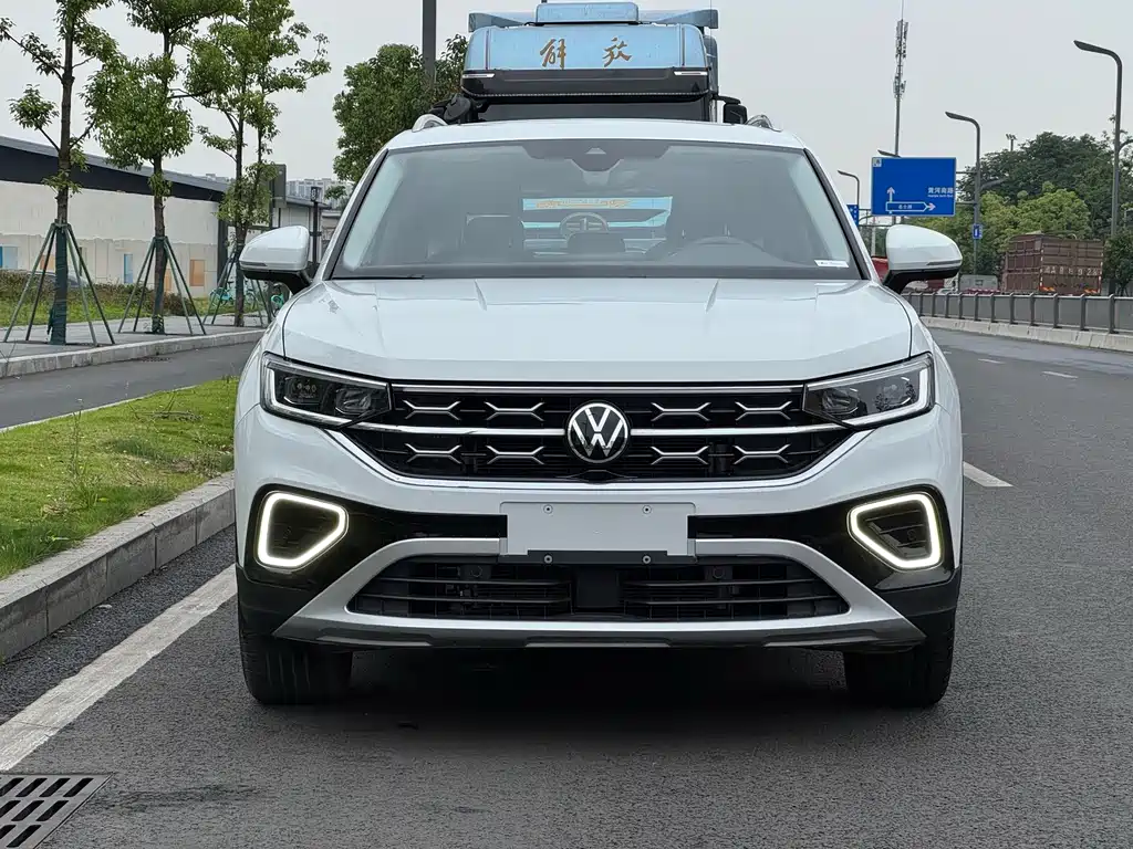 Volkswagen Tayron — миниатюра 2