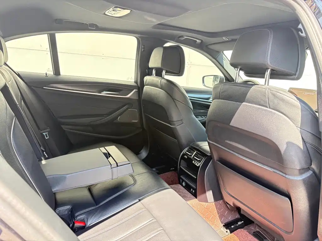 BMW 5 Series (Import) — миниатюра 15