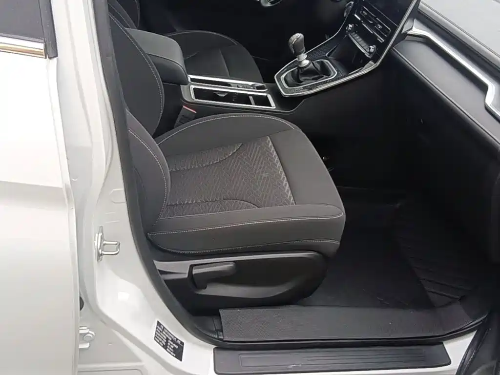 Haval M6 — миниатюра 25