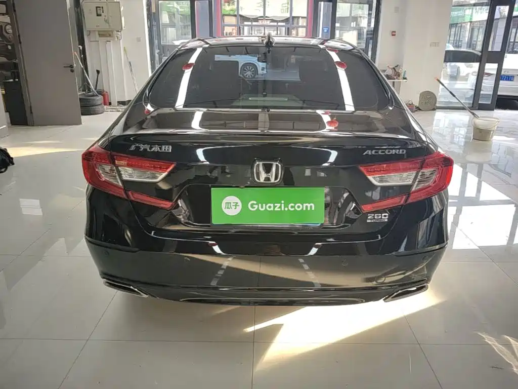 Honda Accord — миниатюра 6