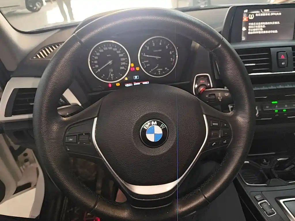 BMW 1 Series (Import) — миниатюра 11