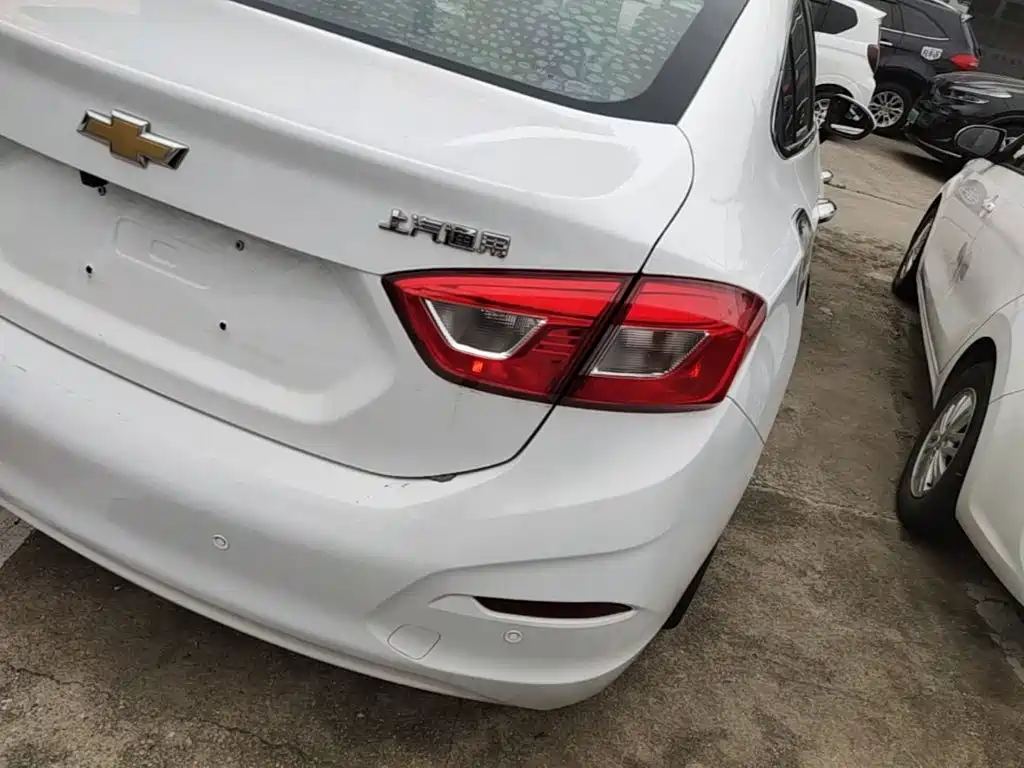 Chevrolet Cruze — миниатюра 8