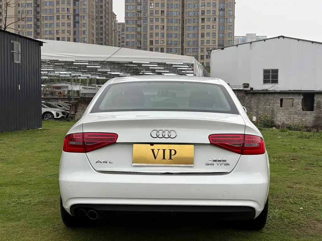 Audi A4L 2015 35 TFSI AT