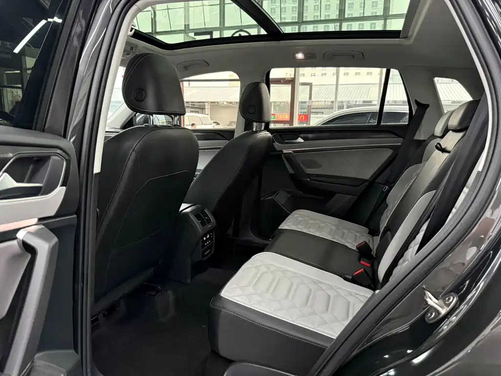 Volkswagen Tayron — миниатюра 6