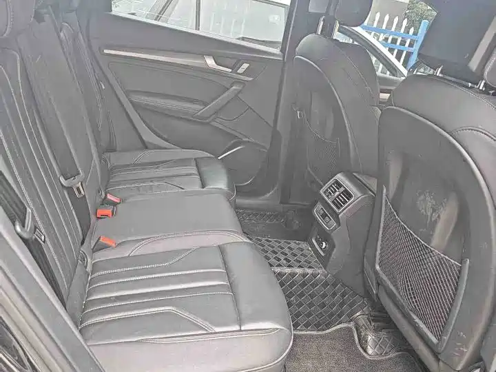 Audi Q5L — миниатюра 5