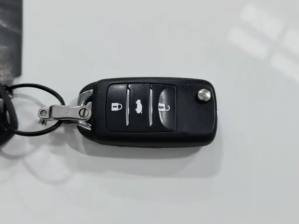 Changan CS15EV — миниатюра 19