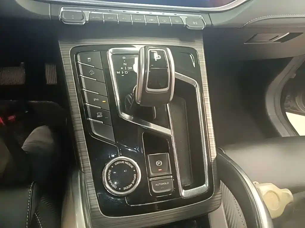Geely Boyue — миниатюра 14