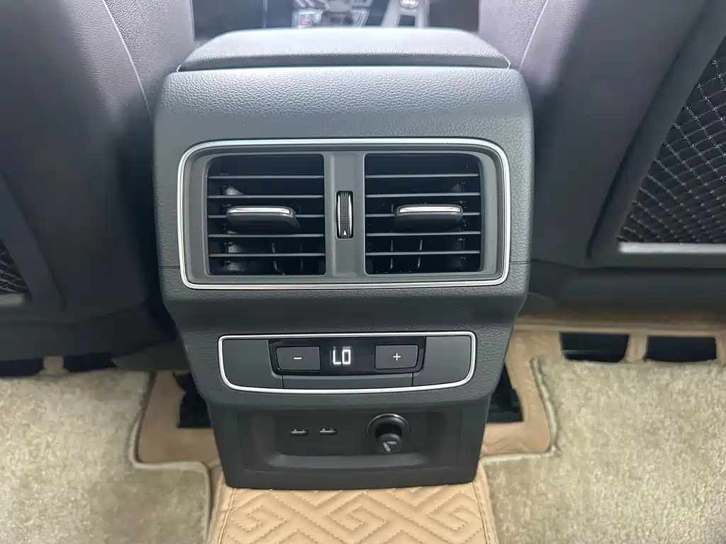 Audi Q5L — миниатюра 7