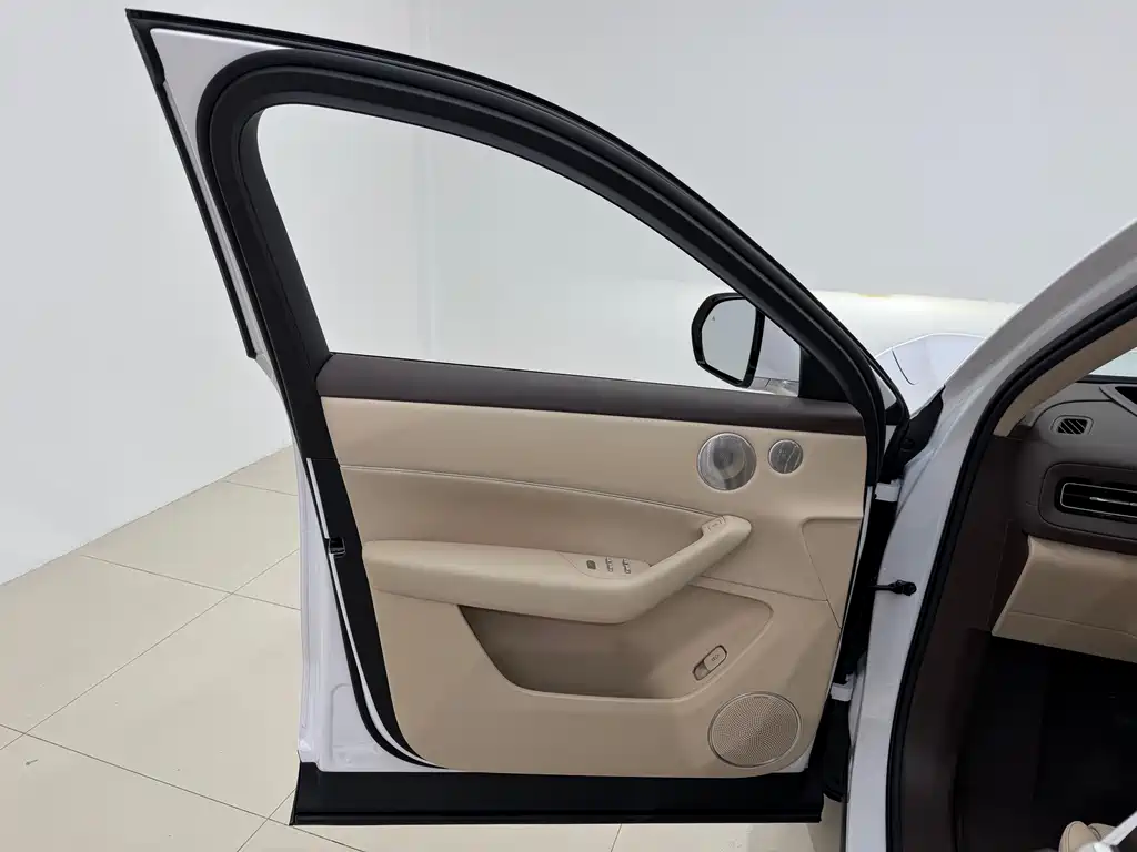 AITO AITO M6 — миниатюра 7