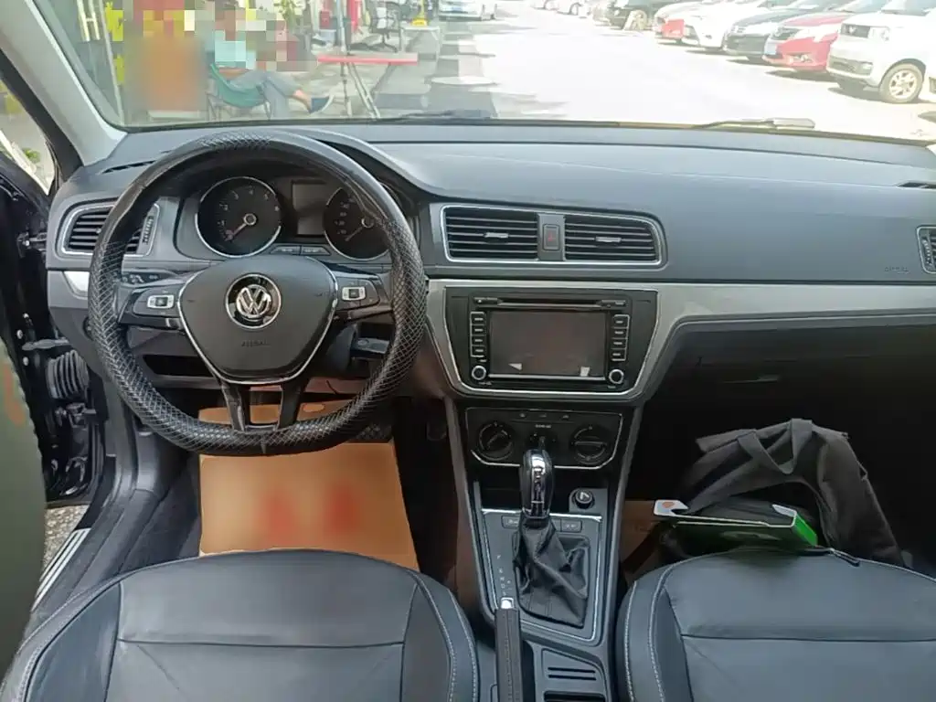 Volkswagen Lavida — миниатюра 10