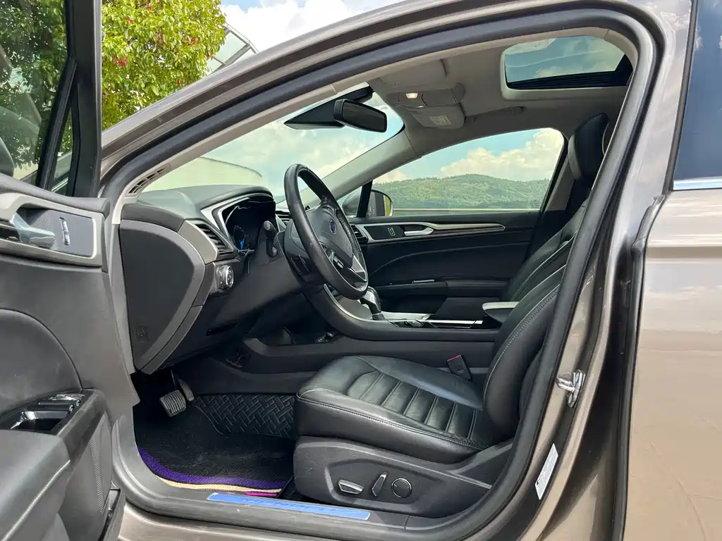 Ford Mondeo — миниатюра 4