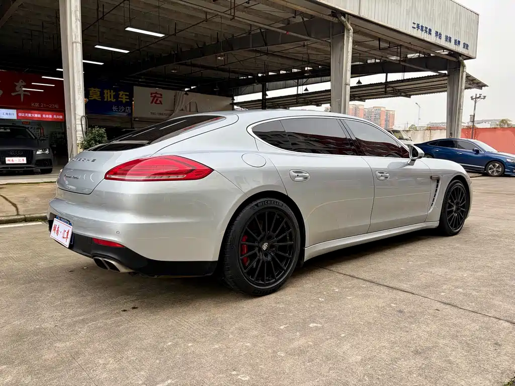 Porsche Panamera — миниатюра 19