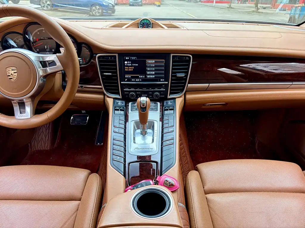 Porsche Panamera — миниатюра 6