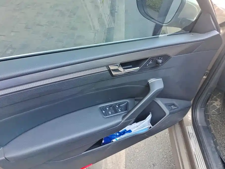 Volkswagen Passat — миниатюра 7