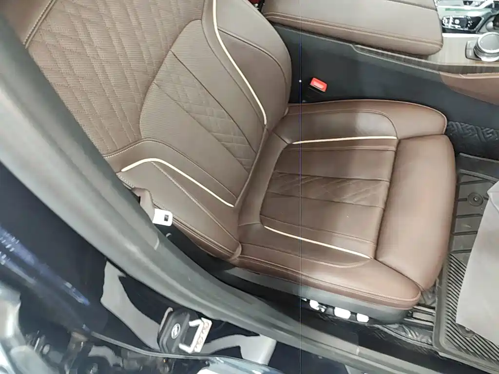 BMW 5 Series — миниатюра 25