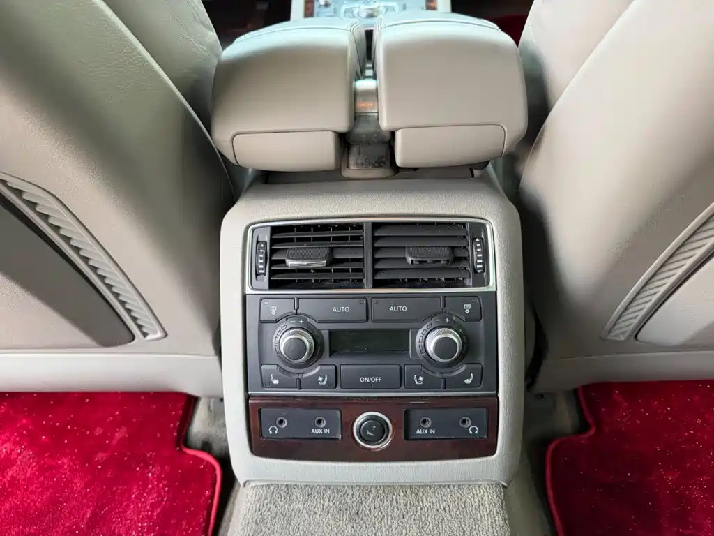 Audi A8 — миниатюра 9